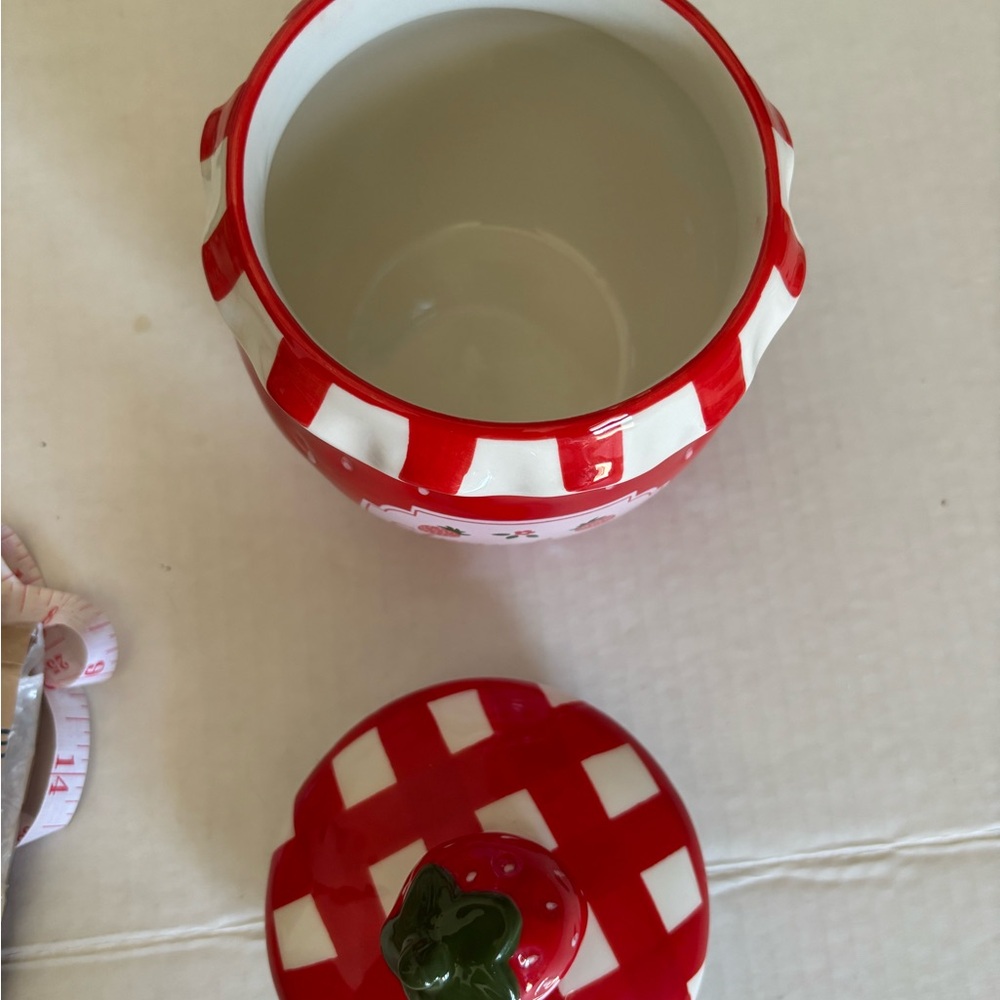 New Strawberry Ceramic Jam Jar with Lid - Red - Picture 5 of 6